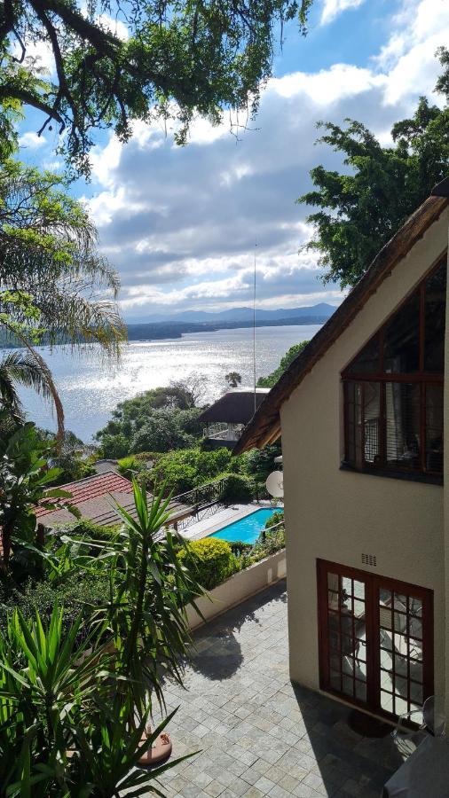 Cozy Kosmos Bed and Breakfast Hartbeespoort Eksteriør billede