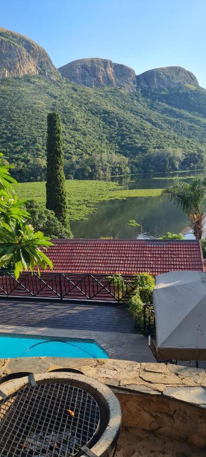 Cozy Kosmos Bed and Breakfast Hartbeespoort Eksteriør billede